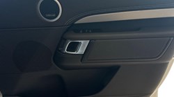 2023 (23) LAND ROVER DISCOVERY 3.0 D300 R-Dynamic HSE 5dr Auto 5240885