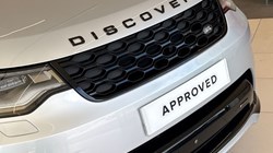 2023 (23) LAND ROVER DISCOVERY 3.0 D300 R-Dynamic HSE 5dr Auto 5240906