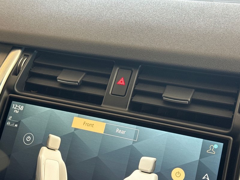 2023 (23) LAND ROVER DISCOVERY 3.0 D300 R-Dynamic HSE 5dr Auto 5240898