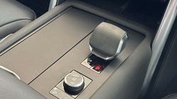 2023 (23) LAND ROVER DISCOVERY 3.0 D300 R-Dynamic HSE 5dr Auto 5240876