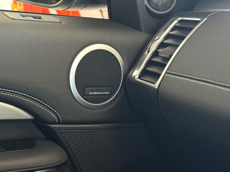 2023 (23) LAND ROVER DISCOVERY 3.0 D300 R-Dynamic HSE 5dr Auto 5240916