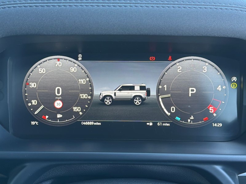 2023 (23) LAND ROVER COMMERCIAL DEFENDER 3.0 D250 Hard Top SE Auto 5240993