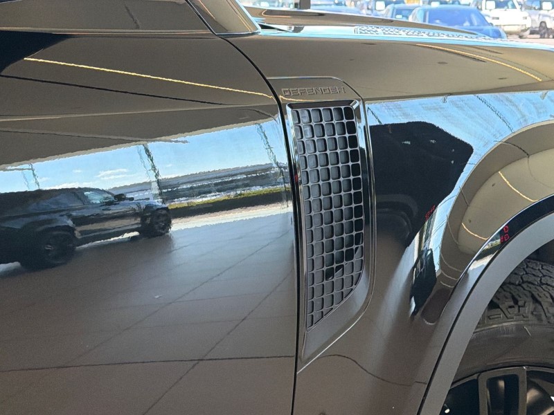 2023 (23) LAND ROVER COMMERCIAL DEFENDER 3.0 D250 Hard Top SE Auto 5240997