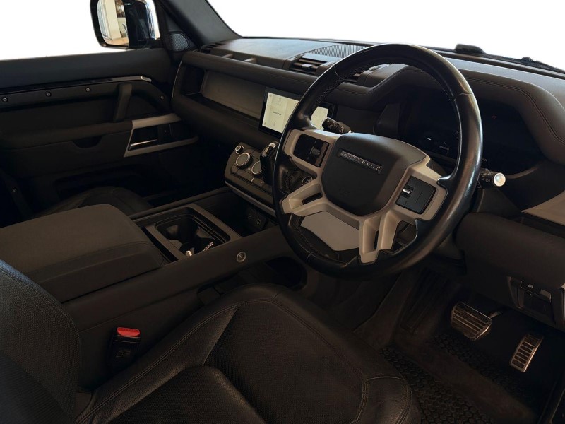 2023 (23) LAND ROVER COMMERCIAL DEFENDER 3.0 D250 Hard Top SE Auto 5240986