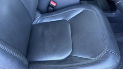 2023 (23) LAND ROVER COMMERCIAL DEFENDER 3.0 D250 Hard Top SE Auto 5241002