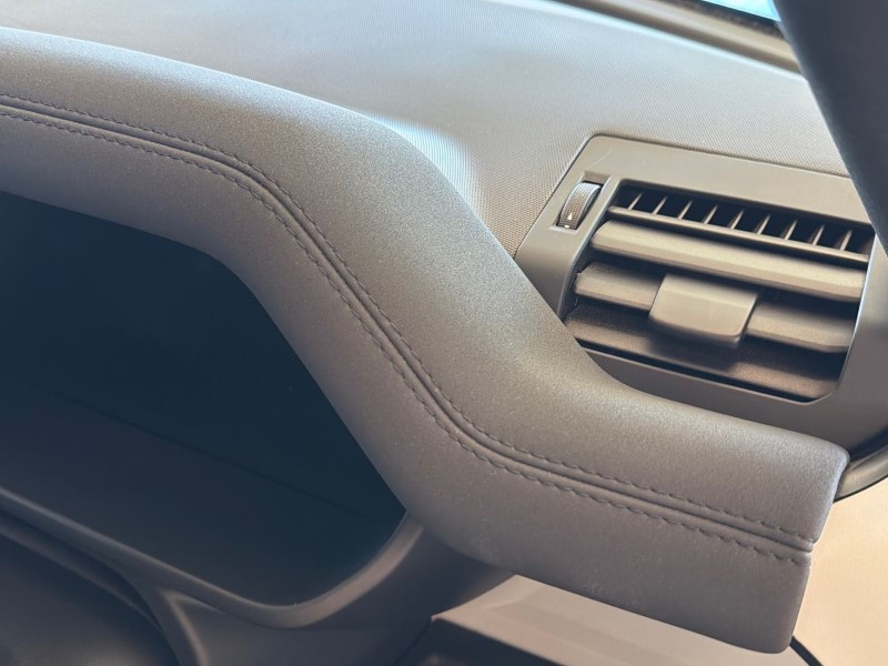 2023 (23) LAND ROVER COMMERCIAL DEFENDER 3.0 D250 Hard Top SE Auto 5240995