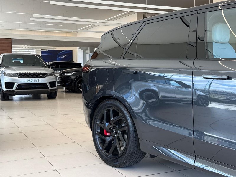 2026 (26) LAND ROVER RANGE ROVER SPORT 3.0 D250 Dynamic SE 5dr Auto 5527181