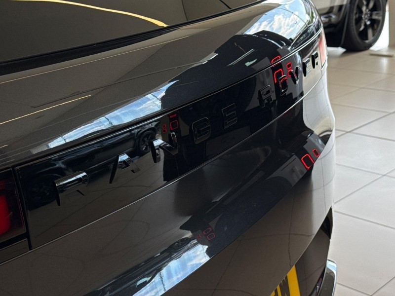 2026 (26) LAND ROVER RANGE ROVER SPORT 3.0 D250 Dynamic SE 5dr Auto 5527173
