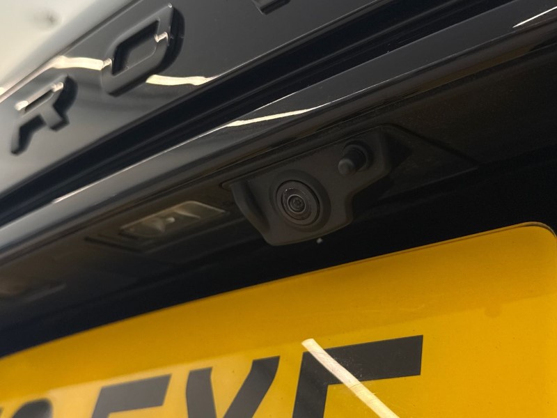 2019 (19) LAND ROVER RANGE ROVER VELAR 2.0 D180 R-Dynamic SE 5dr Auto 5235860