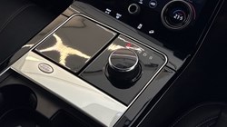 2019 (19) LAND ROVER RANGE ROVER VELAR 2.0 D180 R-Dynamic SE 5dr Auto 5235835