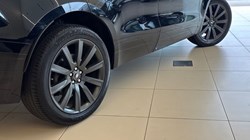 2019 (19) LAND ROVER RANGE ROVER VELAR 2.0 D180 R-Dynamic SE 5dr Auto 5235867