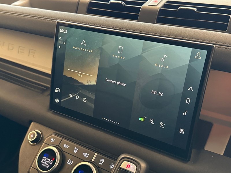 2023 (23) LAND ROVER DEFENDER 3.0 D300 X-Dynamic SE 130 5dr Auto [8 Seat] 5241360