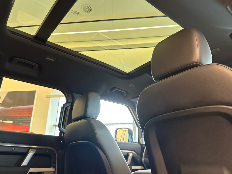 2023 (23) LAND ROVER DEFENDER 3.0 D300 X-Dynamic SE 130 5dr Auto [8 Seat] 5241351