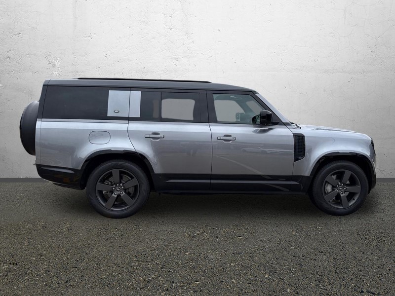 2023 (23) LAND ROVER DEFENDER 3.0 D300 X-Dynamic SE 130 5dr Auto [8 Seat] 5241335