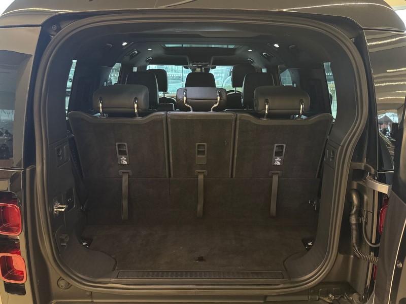 2023 (23) LAND ROVER DEFENDER 3.0 D300 X-Dynamic SE 130 5dr Auto [8 Seat] 5241340