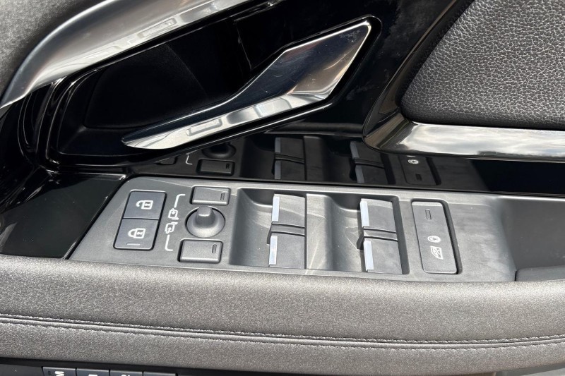 2022 (22) LAND ROVER RANGE ROVER EVOQUE 2.0 D200 R-Dynamic SE 5dr Auto 5555587