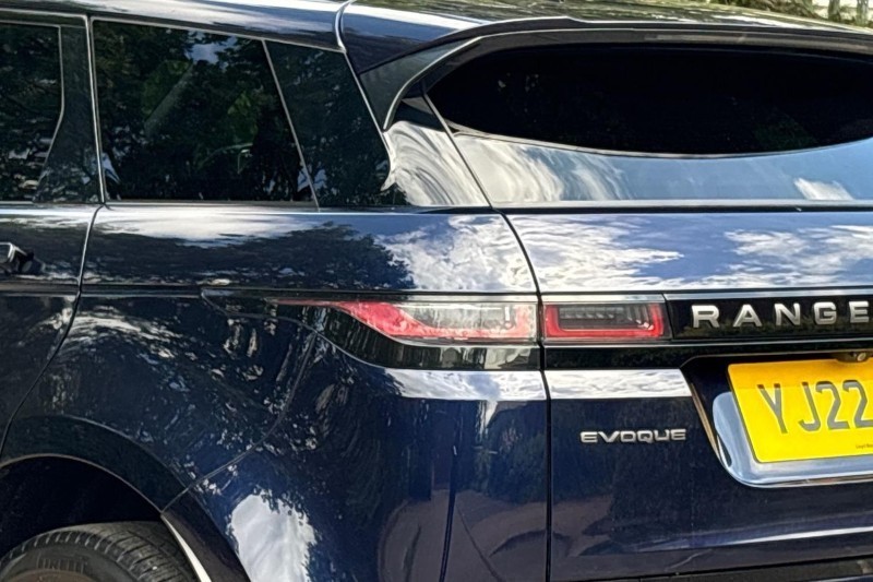 2022 (22) LAND ROVER RANGE ROVER EVOQUE 2.0 D200 R-Dynamic SE 5dr Auto 5555583