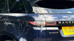 2022 (22) LAND ROVER RANGE ROVER EVOQUE 2.0 D200 R-Dynamic SE 5dr Auto 5555583