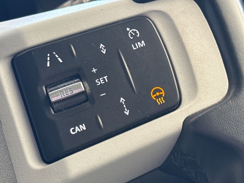 2023 (23) LAND ROVER DEFENDER 3.0 D250 SE 110 5dr Auto 5279294