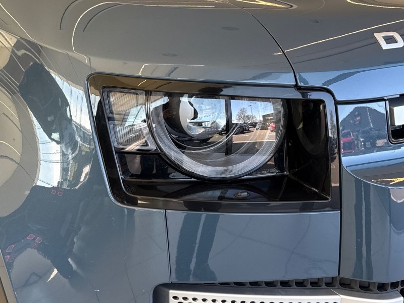 2023 (23) LAND ROVER DEFENDER 3.0 D250 SE 110 5dr Auto 5279284