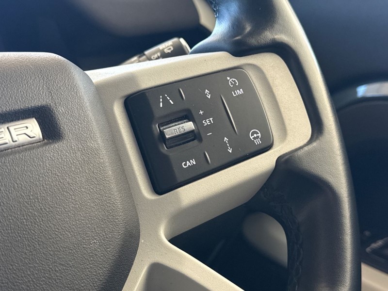 2023 (23) LAND ROVER DEFENDER 3.0 D250 SE 110 5dr Auto 5279296