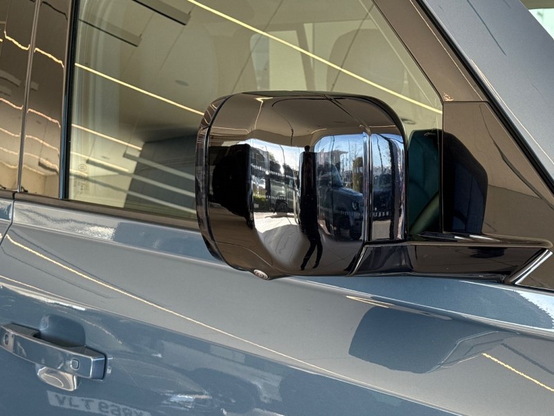 2023 (23) LAND ROVER DEFENDER 3.0 D250 SE 110 5dr Auto 5279312