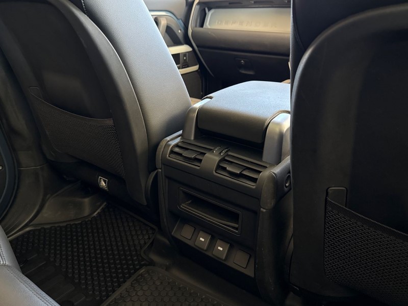 2023 (23) LAND ROVER DEFENDER 3.0 D250 SE 110 5dr Auto 5279285