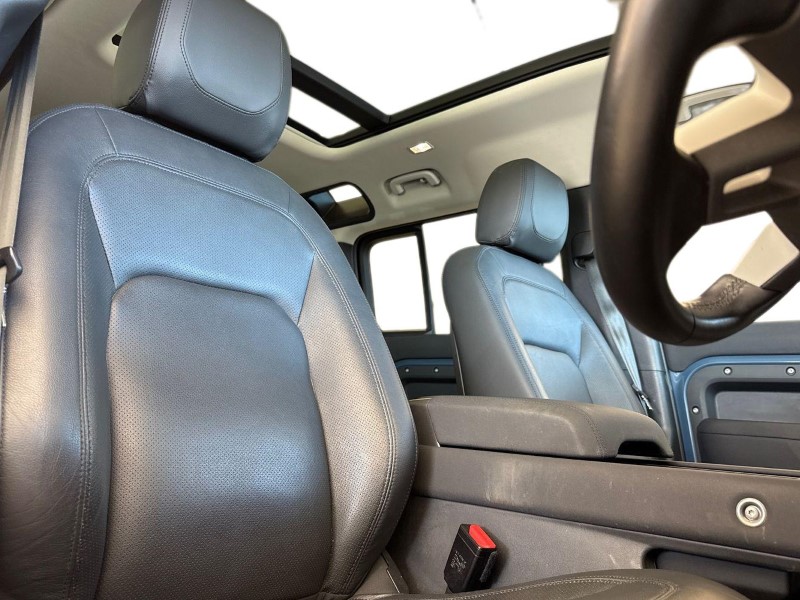 2023 (23) LAND ROVER DEFENDER 3.0 D250 SE 110 5dr Auto 5279293