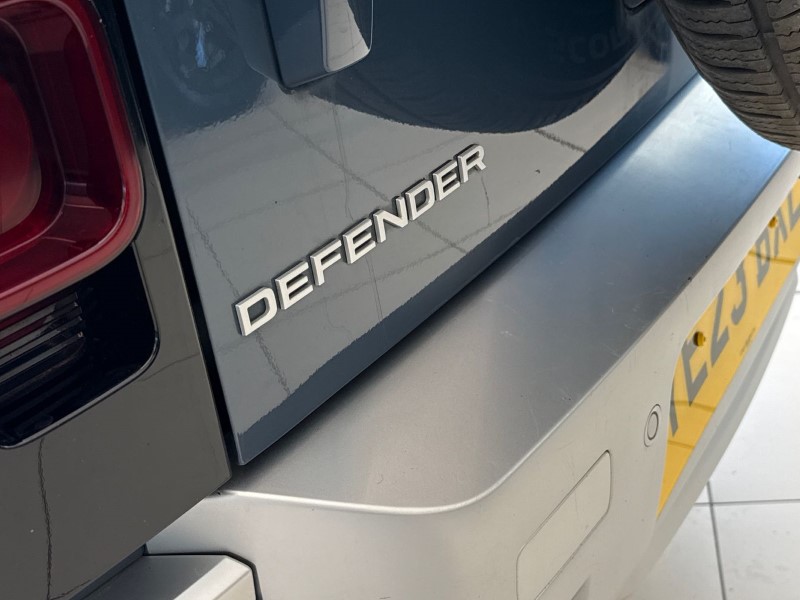 2023 (23) LAND ROVER DEFENDER 3.0 D250 SE 110 5dr Auto 5279308