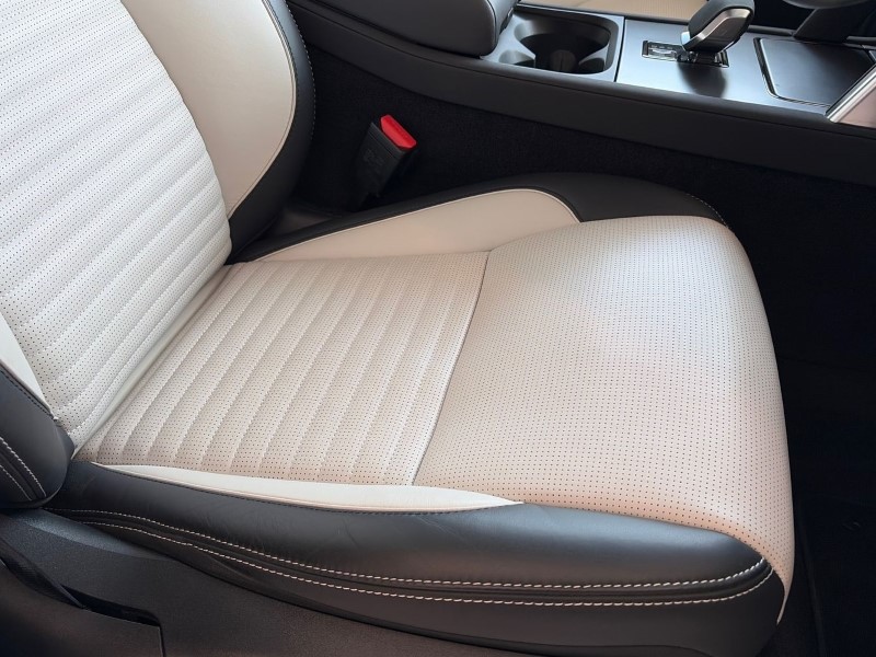 2025 (74) LAND ROVER DISCOVERY SPORT 2.0 D200 Dynamic HSE 5dr Auto [7 Seat] 5294045