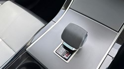 2024 (74) LAND ROVER RANGE ROVER VELAR 3.0 D300 MHEV Dynamic HSE 5dr Auto 5292160