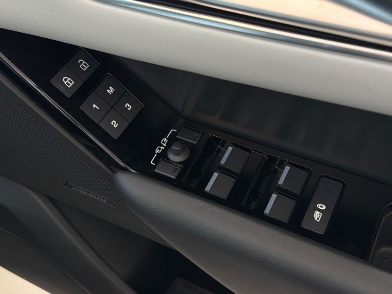 2024 (74) LAND ROVER RANGE ROVER VELAR 3.0 D300 MHEV Dynamic HSE 5dr Auto 5292169