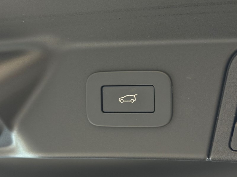 2024 (74) LAND ROVER RANGE ROVER VELAR 3.0 D300 MHEV Dynamic HSE 5dr Auto 5292185