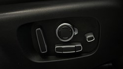 2025 (74) LAND ROVER RANGE ROVER VELAR 2.0 P400e Dynamic HSE 5dr Auto 5295411