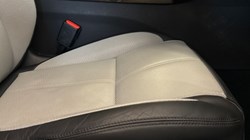 2025 (74) LAND ROVER RANGE ROVER VELAR 2.0 P400e Dynamic HSE 5dr Auto 5295412