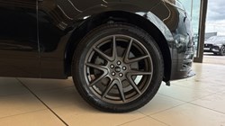 2025 (74) LAND ROVER RANGE ROVER VELAR 2.0 P400e Dynamic HSE 5dr Auto 5295395