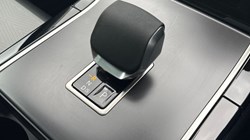 2025 (74) LAND ROVER RANGE ROVER VELAR 2.0 P400e Dynamic HSE 5dr Auto 5295400