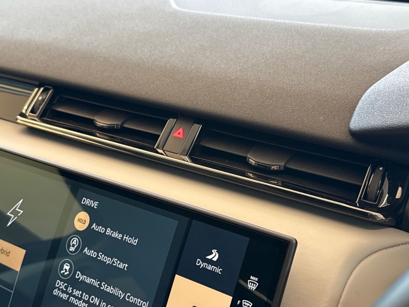 2025 (74) LAND ROVER RANGE ROVER VELAR 2.0 P400e Dynamic HSE 5dr Auto 5295422