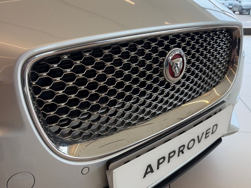 2017 (67) JAGUAR XE 2.0d [180] Portfolio 4dr Auto 5310465