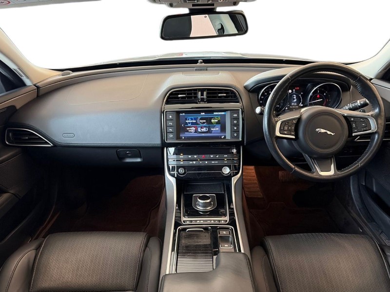 2017 (67) JAGUAR XE 2.0d [180] Portfolio 4dr Auto 5310431