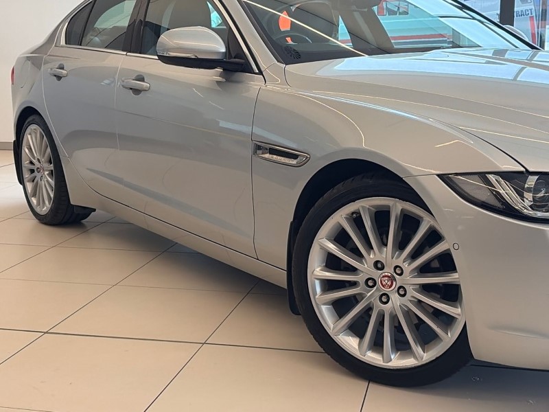 2017 (67) JAGUAR XE 2.0d [180] Portfolio 4dr Auto 5310466