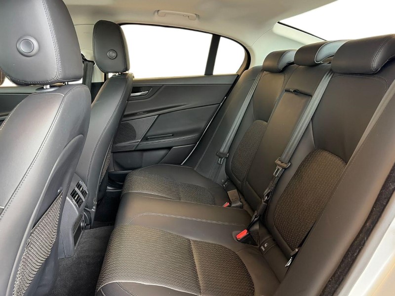 2017 (67) JAGUAR XE 2.0d [180] Portfolio 4dr Auto 5310426