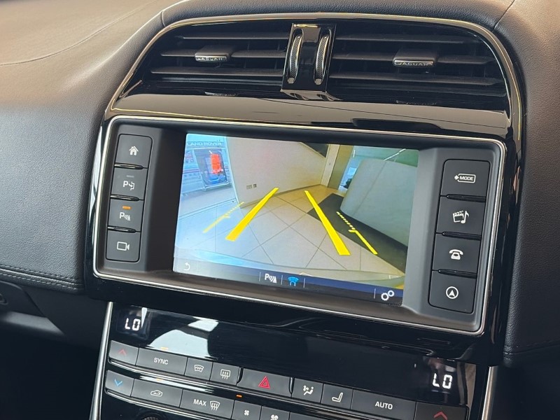 2017 (67) JAGUAR XE 2.0d [180] Portfolio 4dr Auto 5310454