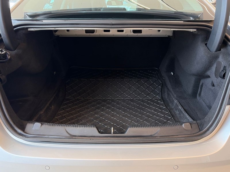 2017 (67) JAGUAR XE 2.0d [180] Portfolio 4dr Auto 5310432