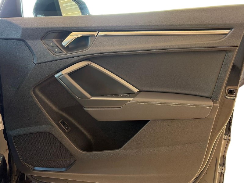 2023 (23) AUDI Q3 35 TFSI Black Edition 5dr S Tronic 5286026