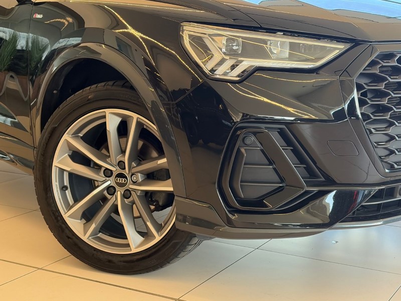 2023 (23) AUDI Q3 35 TFSI Black Edition 5dr S Tronic 5286042