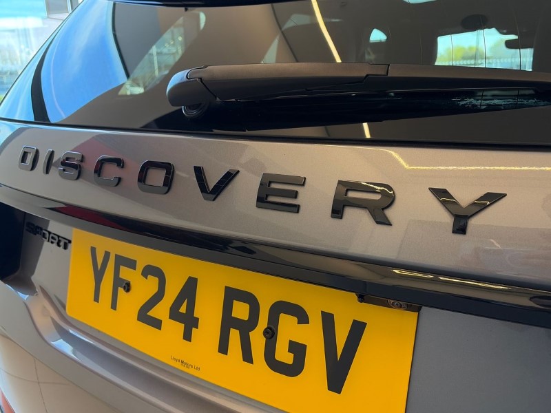 2024 (24) LAND ROVER DISCOVERY SPORT 2.0 D200 Dynamic SE 5dr Auto [7 Seat] 5262883