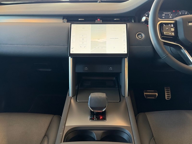 2024 (24) LAND ROVER DISCOVERY SPORT 2.0 D200 Dynamic SE 5dr Auto [7 Seat] 5262850