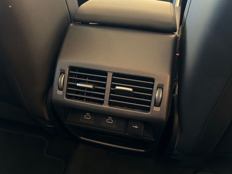 2024 (24) LAND ROVER DISCOVERY SPORT 2.0 D200 Dynamic SE 5dr Auto [7 Seat] 5262854