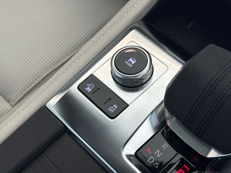 2023 (73) JAGUAR F-PACE 2.0 D200 R-Dynamic SE Black 5dr Auto AWD 5276526